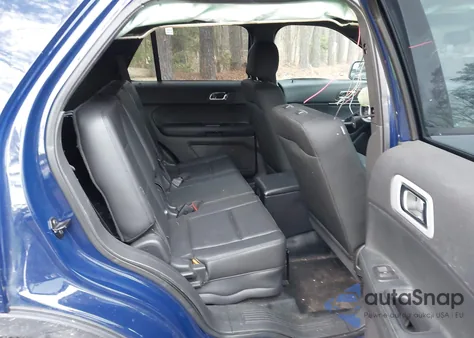 2015 Ford Utility Police Interceptor z USA, uszkodzony, nr VIN 1FM5K8AR2FGB98636